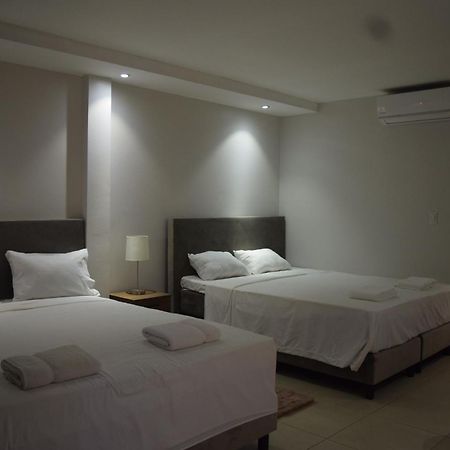 Hotel Ritzz 帕拉马里博 外观 照片