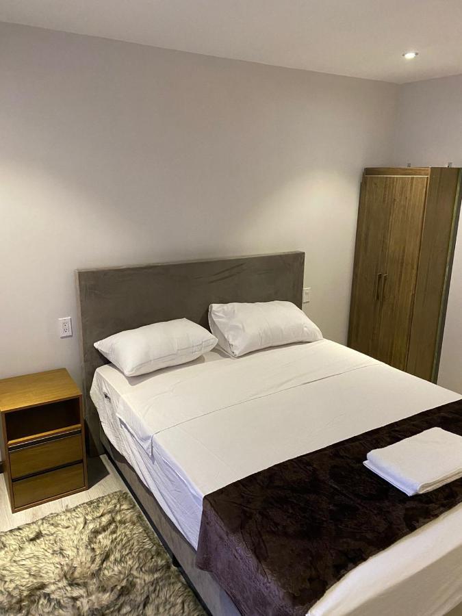 Hotel Ritzz 帕拉马里博 外观 照片