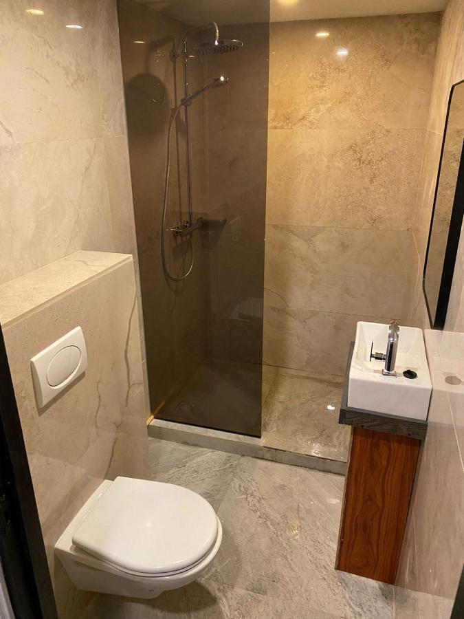 Hotel Ritzz 帕拉马里博 外观 照片